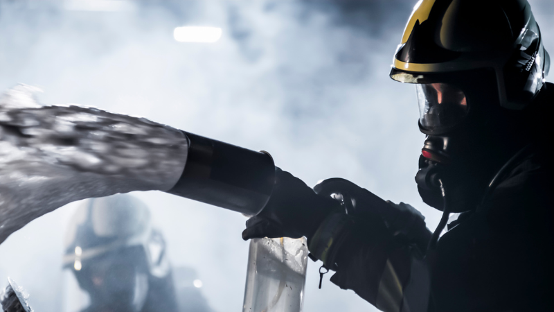 Espuma de combate a incendio como funciona e quando utilizar